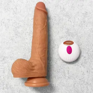 Dương Vật Giả Có Đế Real Dildo Rung, Thụt, Tỏa Nhiệt Điều Khiển Từ Xa