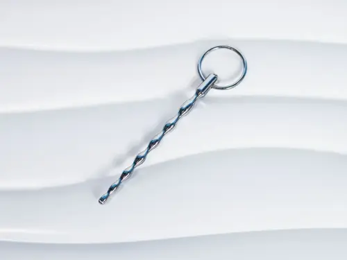 Que Kích Thích Niêu Đạo Inox Nhiều Khấc Có Khoen